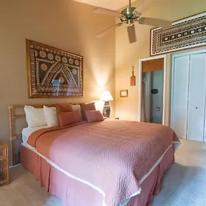 Turtle Bay Gardenia Apartment